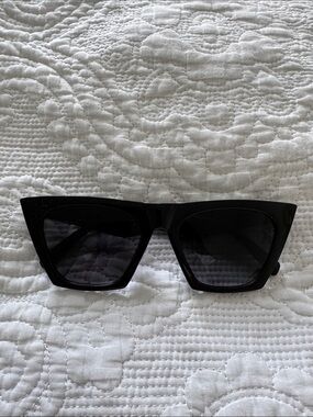 Black Cat-Eye Sunglasses - Women Accessories